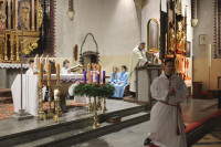 Roraty ze św. Mikołajem