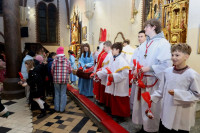 Roraty ze św. Mikołajem